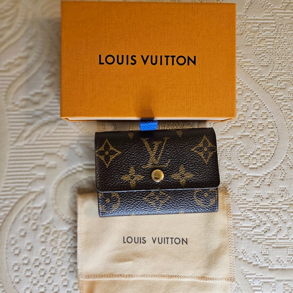 LV small card holder